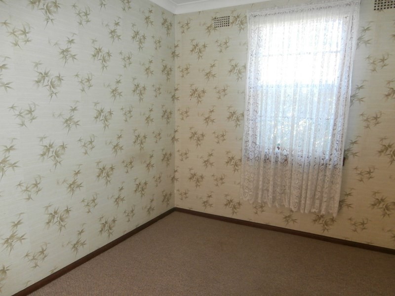 12 Monaghan Avenue, Nowra NSW 2541