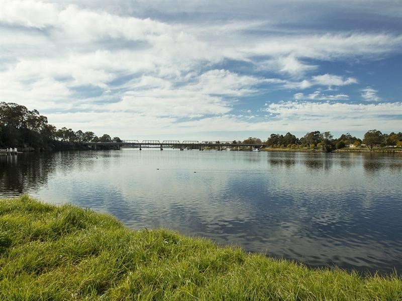 8 Zieria Avenue, North Nowra NSW 2541