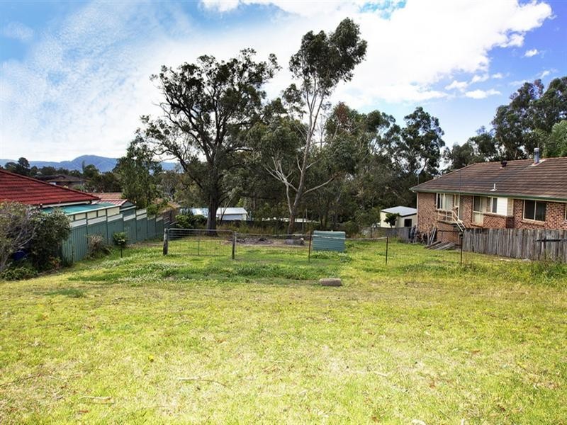 13 Jaycee Avenue, Nowra NSW 2541