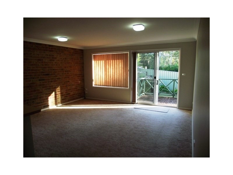 2/24 Bowada Street, Bomaderry NSW 2541