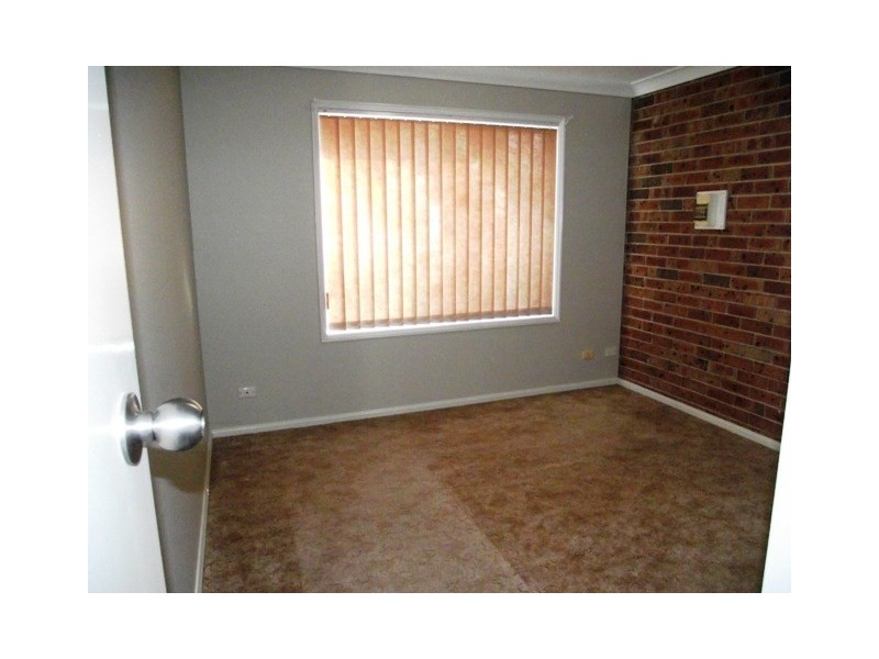 2/24 Bowada Street, Bomaderry NSW 2541