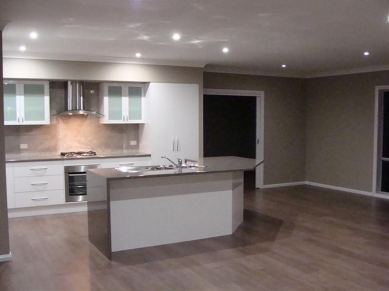 10 Paino Crescent, Sanctuary Point NSW 2540