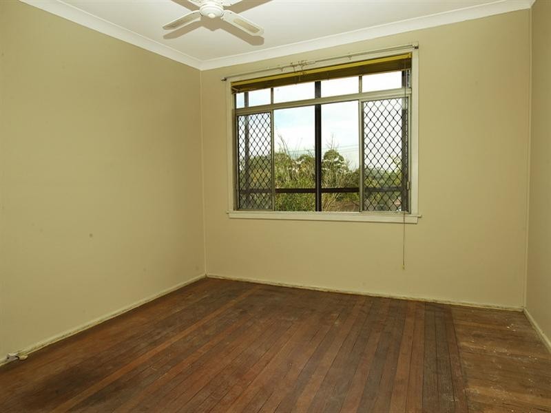 71 Birriley Street, Bomaderry NSW 2541