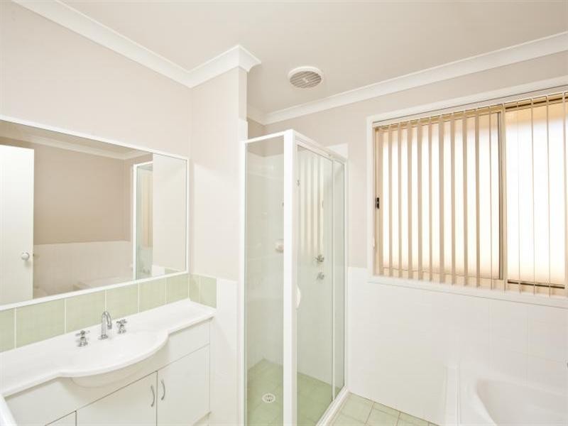 19 Kardella Avenue, Nowra NSW 2541