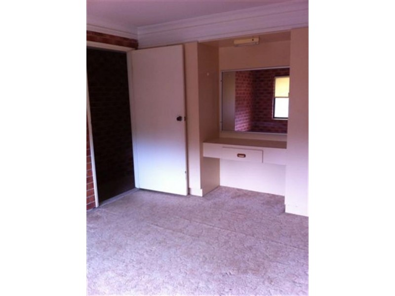 2/125 Wallace Street, Nowra NSW 2541