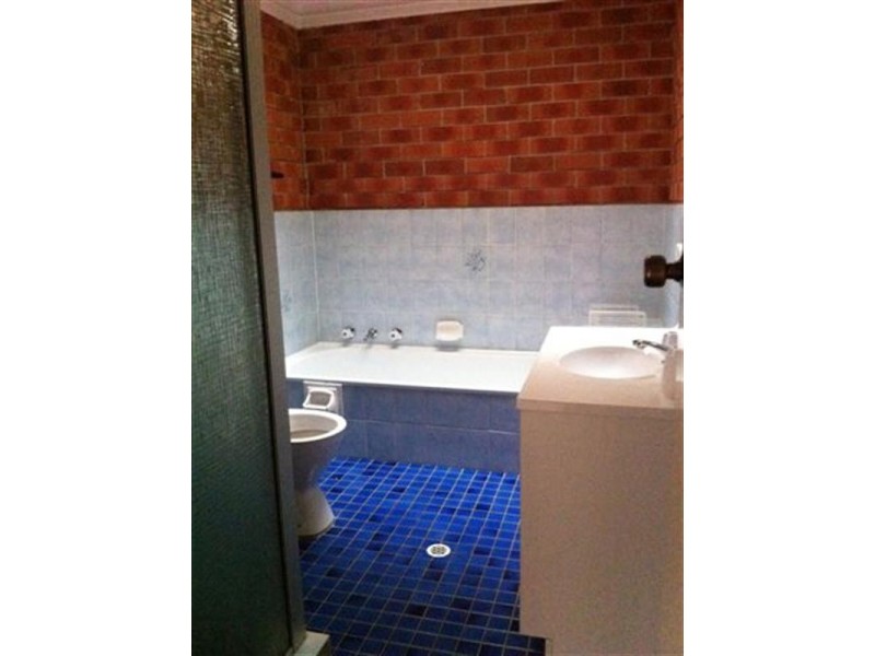 2/125 Wallace Street, Nowra NSW 2541