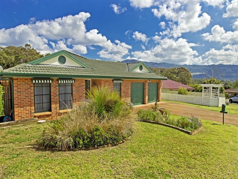 4 Freesia Crescent, Bomaderry NSW 2541