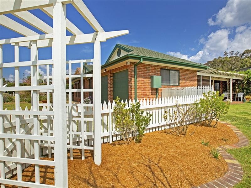 4 Freesia Crescent, Bomaderry NSW 2541