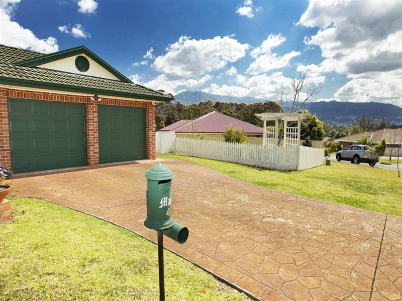 4 Freesia Crescent, Bomaderry NSW 2541