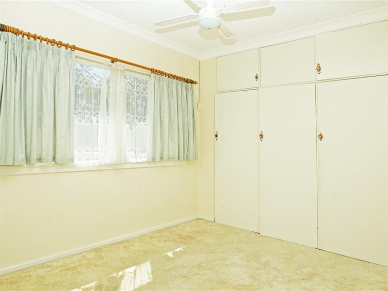 63 Yalwal Road, West Nowra NSW 2541