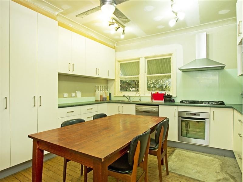 86 Jervis Street, Nowra NSW 2541