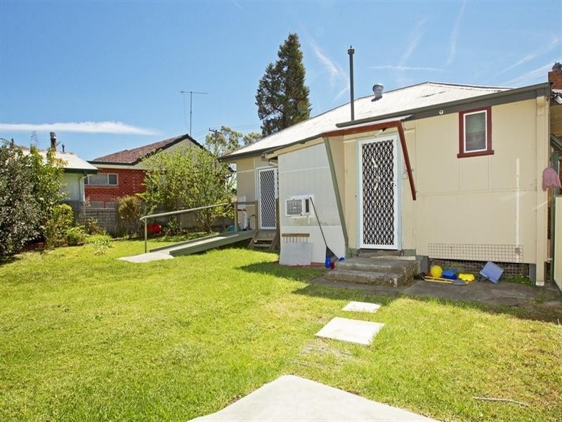 86 Jervis Street, Nowra NSW 2541