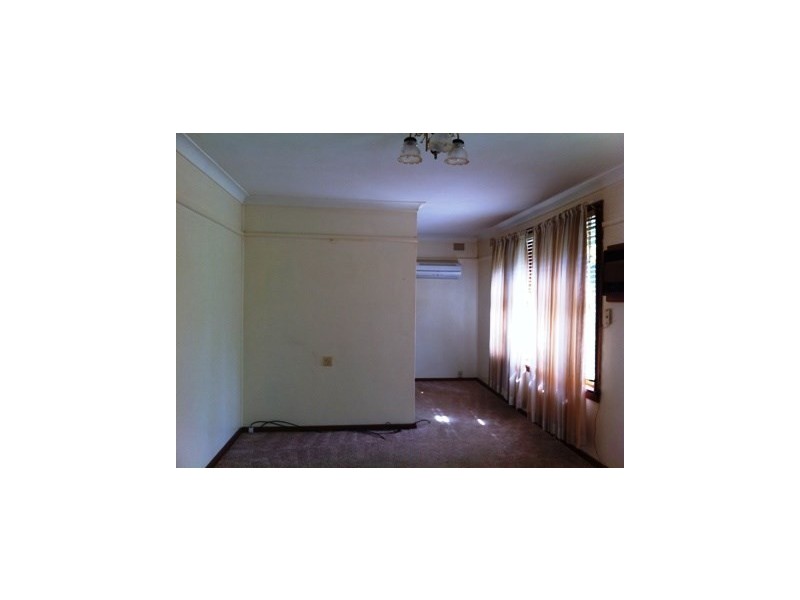 16 West Street, Nowra NSW 2541