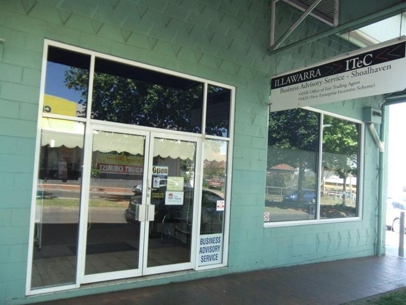 2/4 Nowra Lane, Nowra NSW 2541