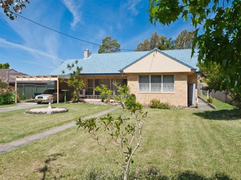 104 West Birriley Street, Bomaderry NSW 2541