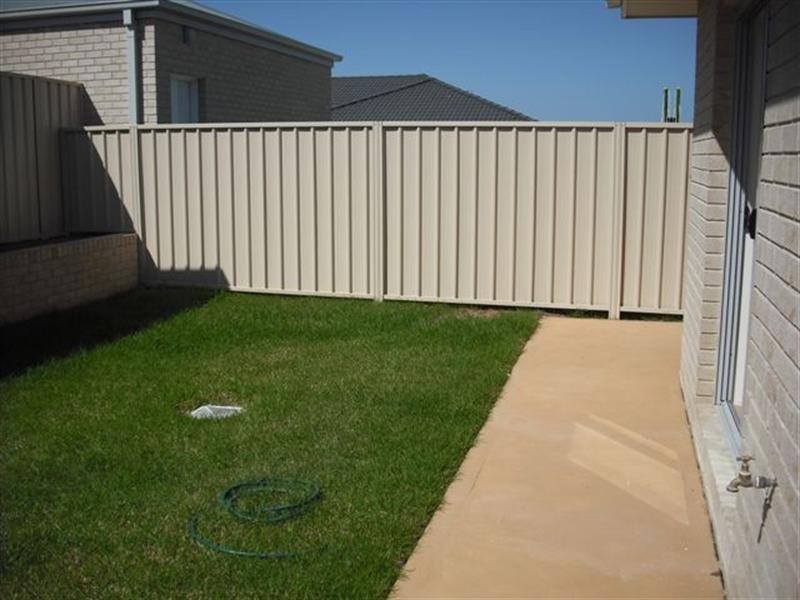 34 Sullivan Street, Worrigee NSW 2540