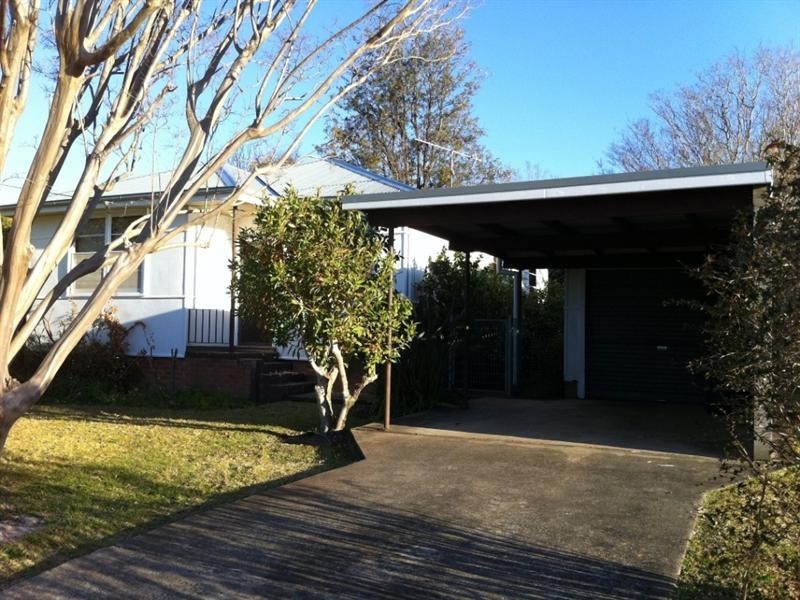 12 Monaghan Avenue, Nowra NSW 2541