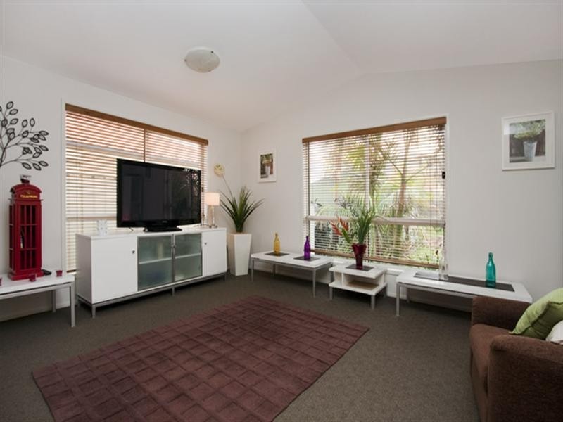 31 Peppermint Drive, Worrigee NSW 2540