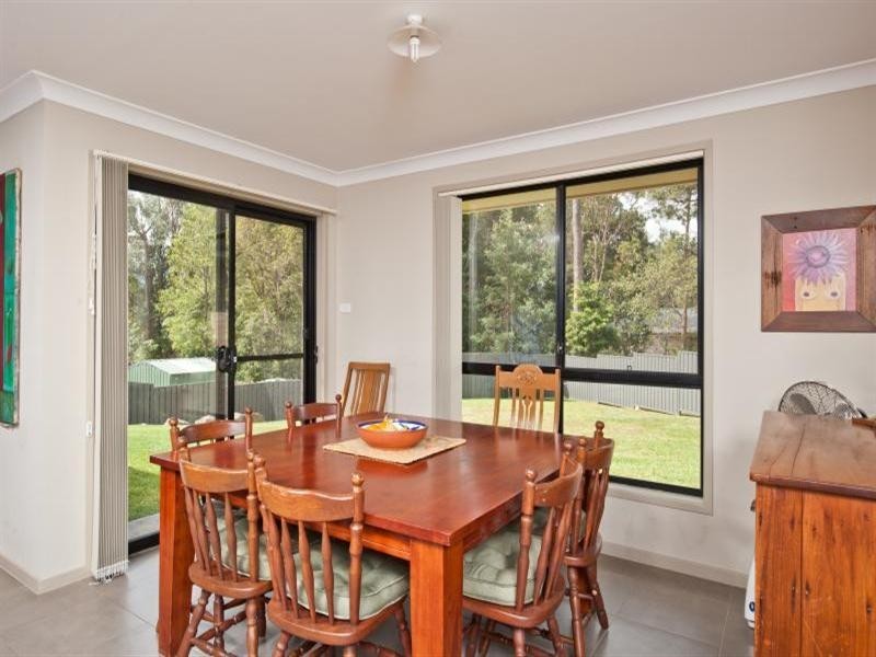 97 Jasmine Drive, Bomaderry NSW 2541