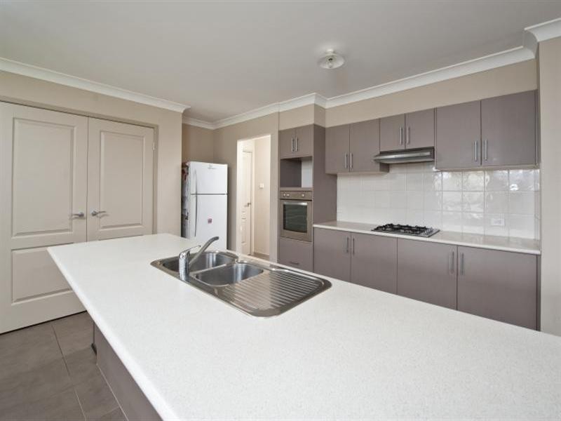 97 Jasmine Drive, Bomaderry NSW 2541