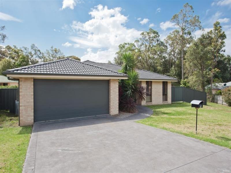97 Jasmine Drive, Bomaderry NSW 2541