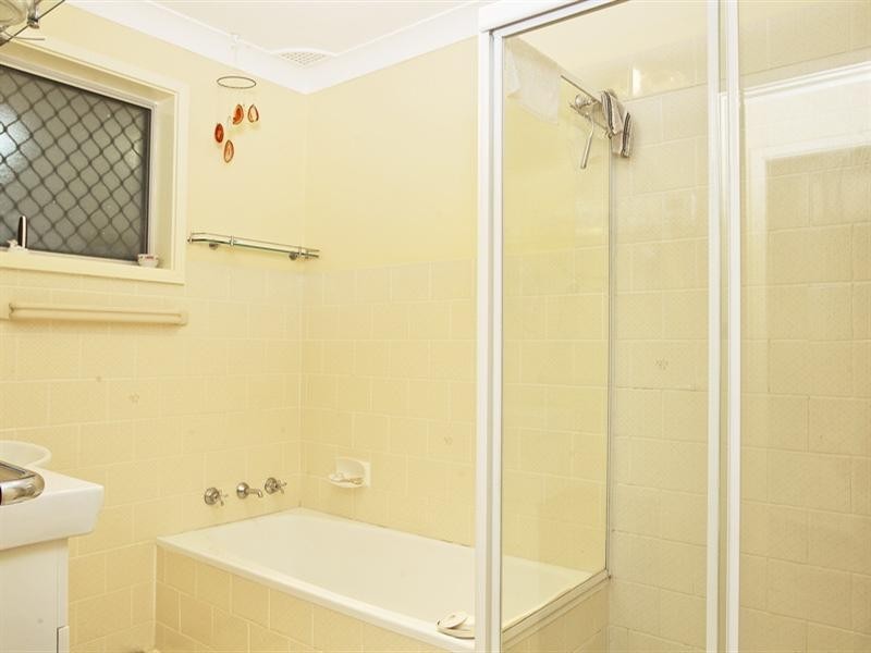 5 Allison Avenue, Nowra NSW 2541