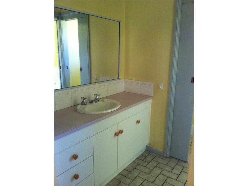 17 Depot Road, Nowra NSW 2541