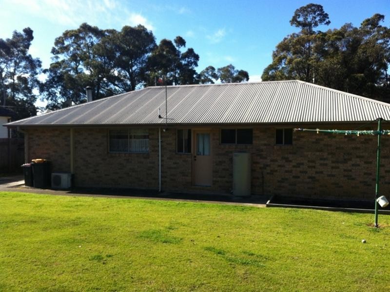17 Depot Road, Nowra NSW 2541