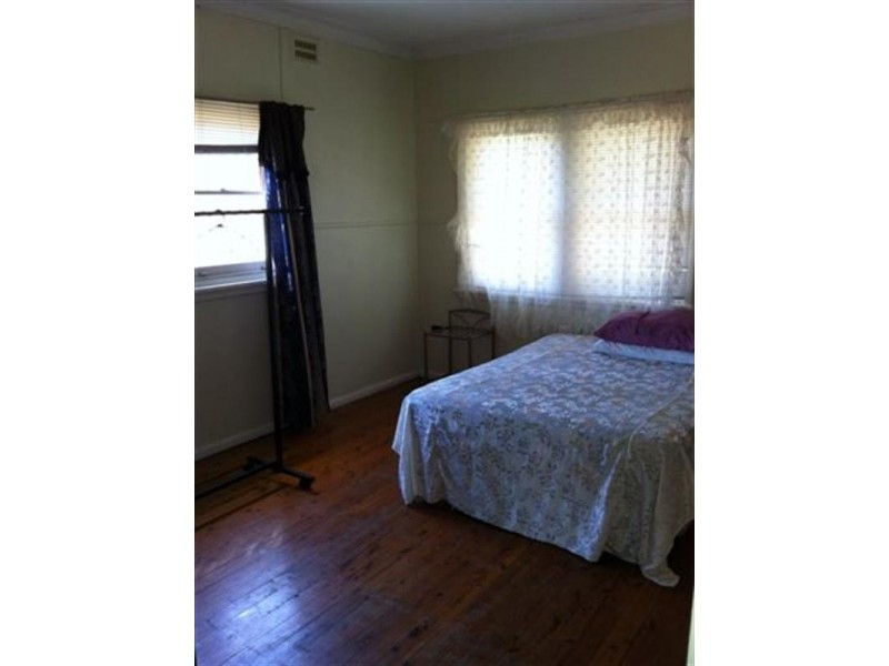 13B Cambewarra Road, Bomaderry NSW 2541