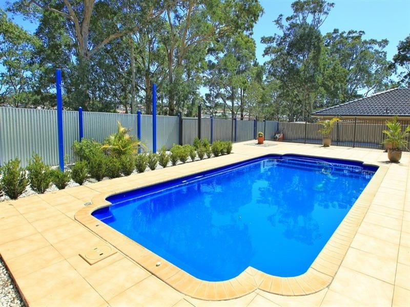 21 Mountain Ash Place, Worrigee NSW 2540