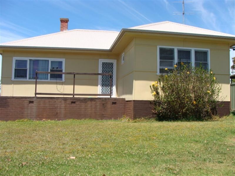 28 Greenwell Point Road, Greenwell Point NSW 2540