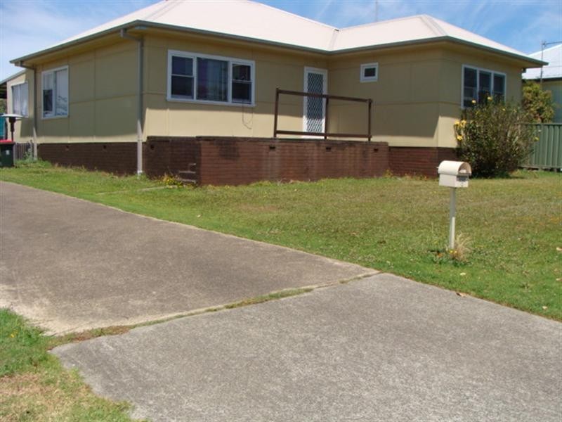 28 Greenwell Point Road, Greenwell Point NSW 2540