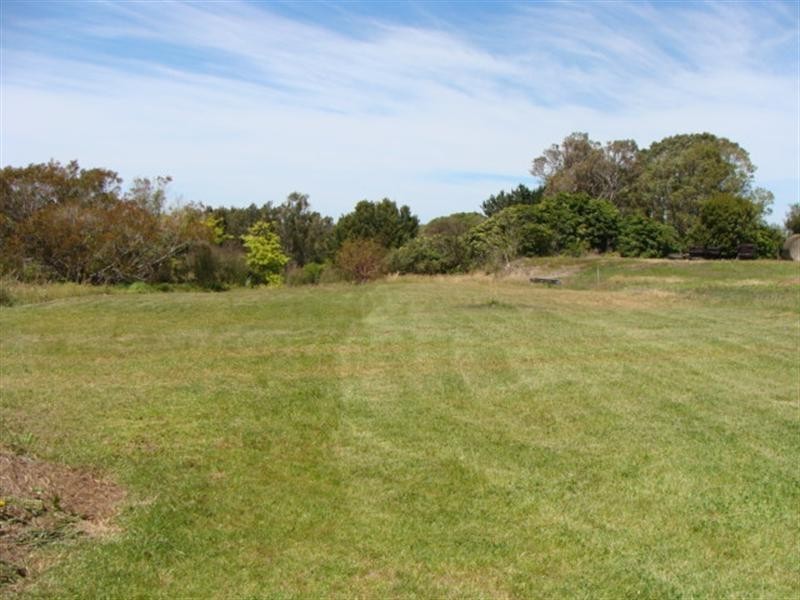 28 Greenwell Point Road, Greenwell Point NSW 2540