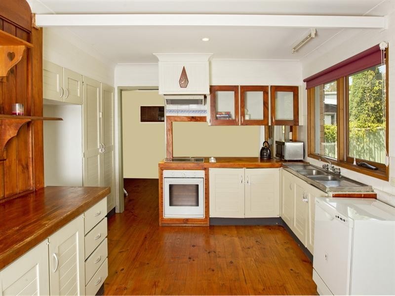 7 Jasmine Drive, Bomaderry NSW 2541