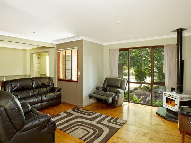 7 Jasmine Drive, Bomaderry NSW 2541