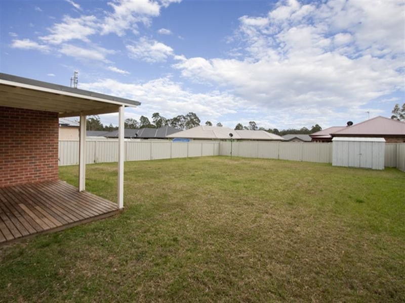 8 Denbigh Place, South Nowra NSW 2541