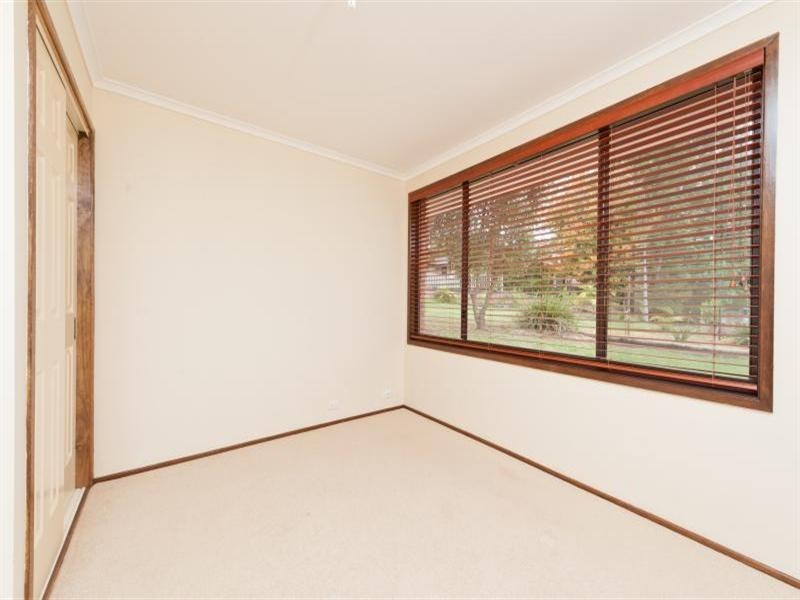 6 Jarrett Place, North Nowra NSW 2541