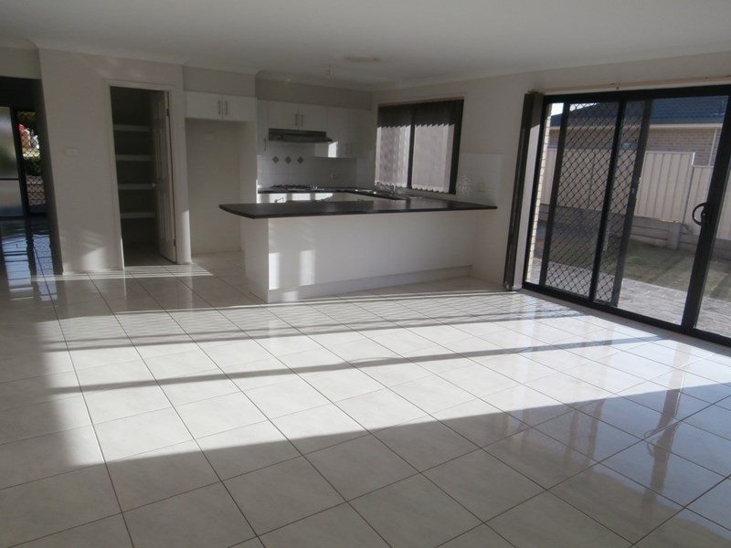 3 Myall Close, Worrigee NSW 2540