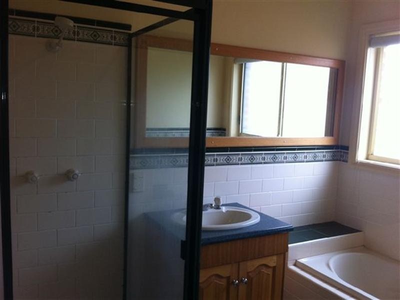 5 Royal Street, Worrigee NSW 2540