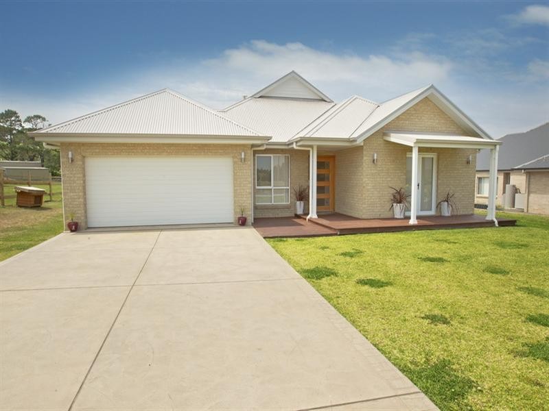 25 St Andrews Way, Berry NSW 2535