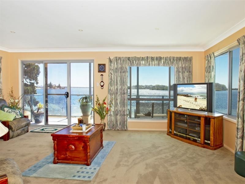 52 Haiser Road, Greenwell Point NSW 2540