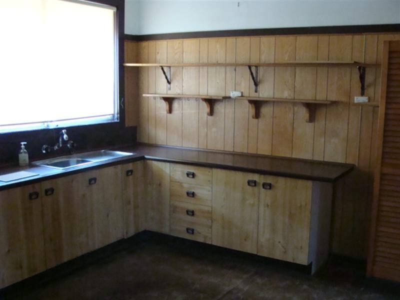 45 Meroo Road, Bomaderry NSW 2541