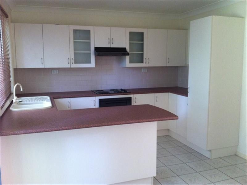 1/6 Regent Place, Bomaderry NSW 2541