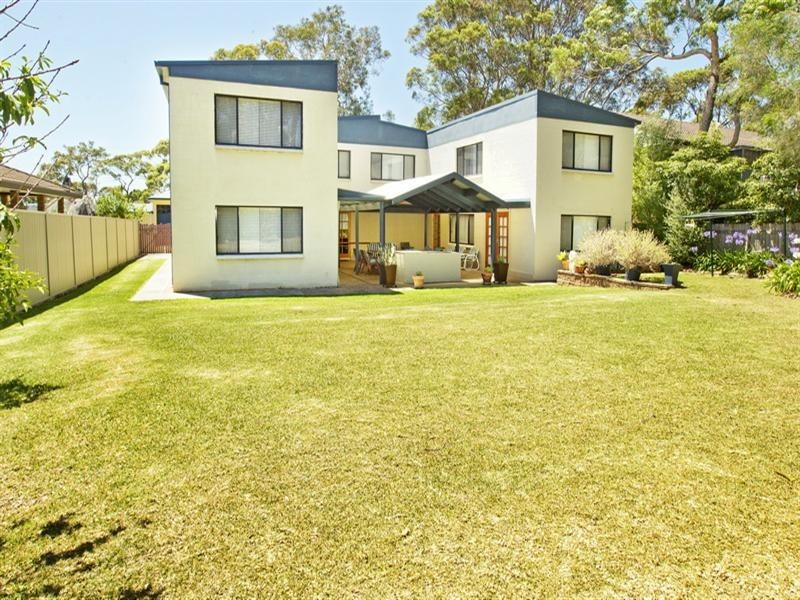 23 Boorawine Terrace, Callala Bay NSW 2540