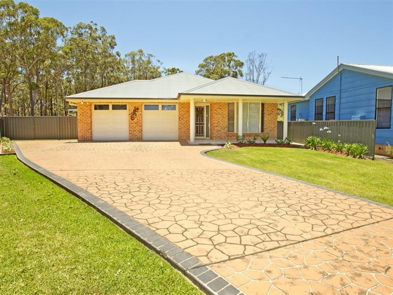 27 Barden Close, Callala Bay NSW 2540