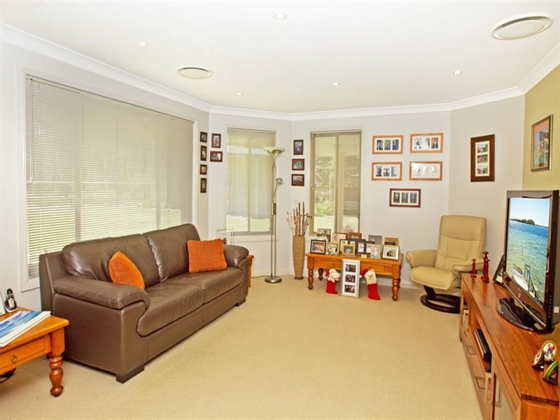 27 Barden Close, Callala Bay NSW 2540