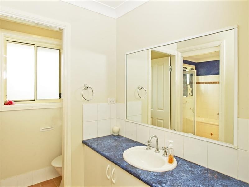 35 Robinia Way, Worrigee NSW 2540