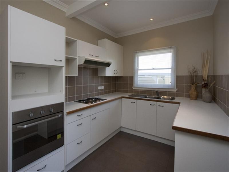 95 Moss Street, Nowra NSW 2541