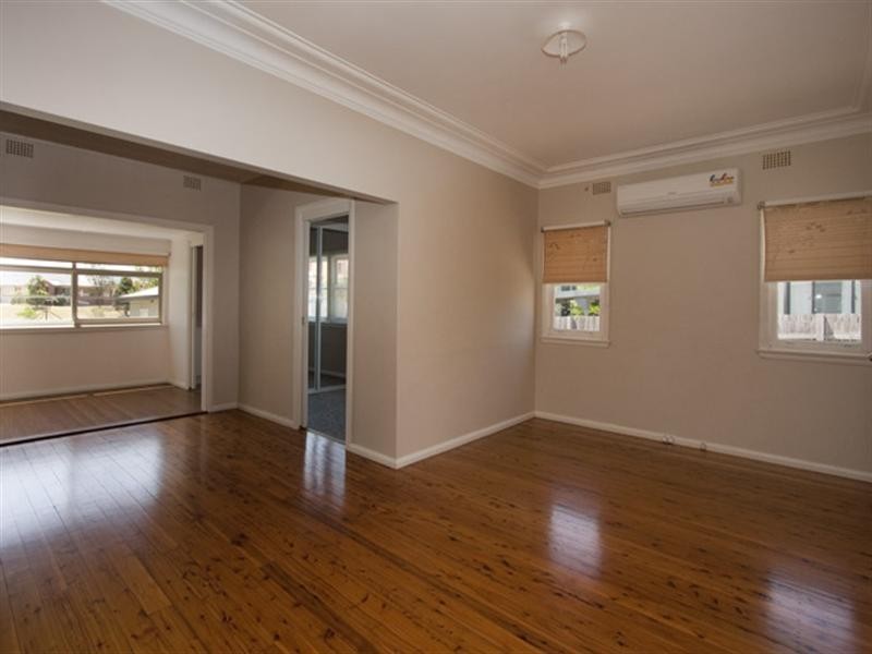 95 Moss Street, Nowra NSW 2541