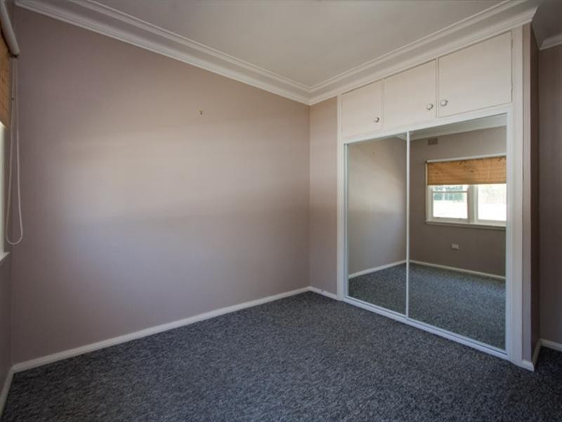 95 Moss Street, Nowra NSW 2541